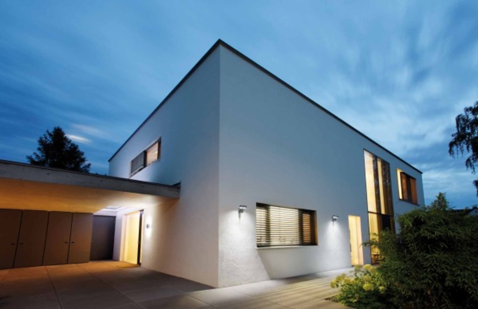 Aussenbeleuchtung bei Elektro Ströbel GmbH in Wendelstein b. Nürnberg