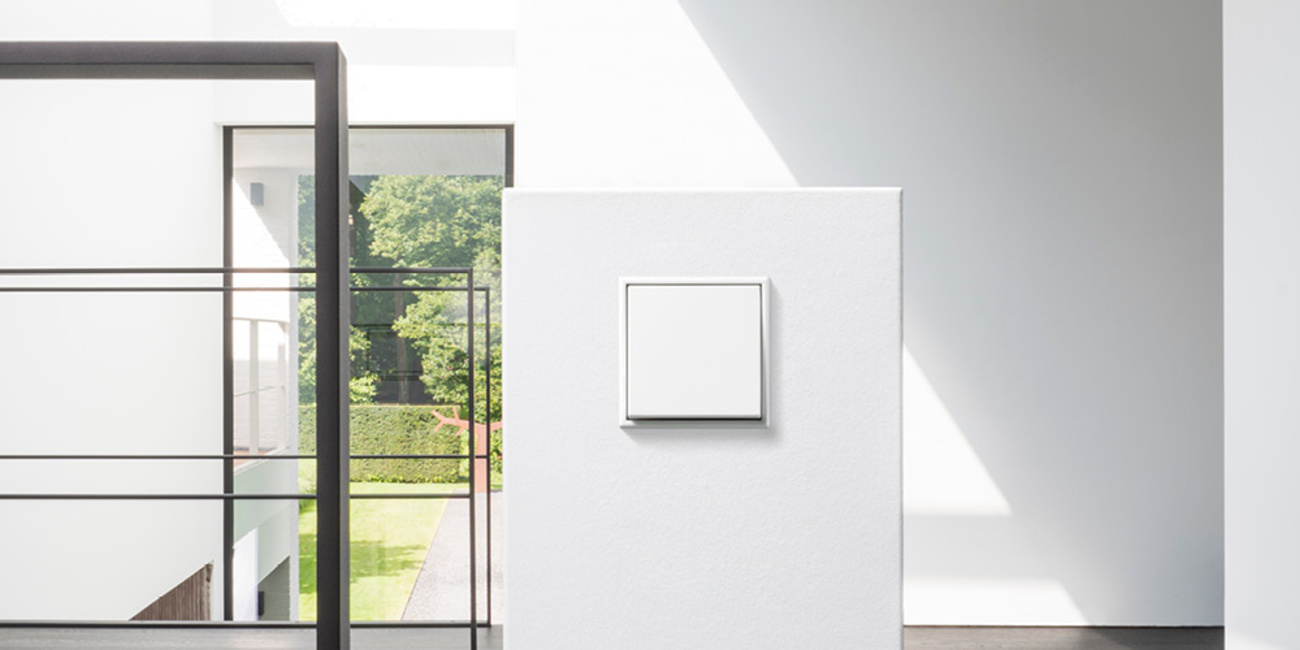 JUNG Schalterprogramme bei Elektro Ströbel GmbH in Wendelstein